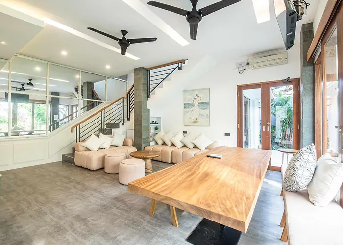Elegant 3br Oasis In The Heart Of