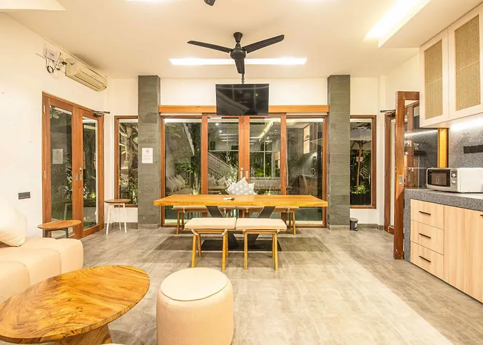 Elegant 3br Oasis In The Heart Of Ferienhaus Seminyak
