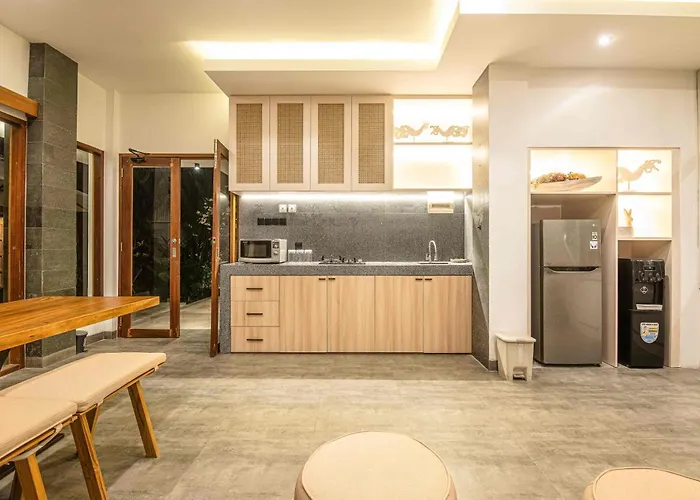 Elegant 3br Oasis In The Heart Of Seminyak