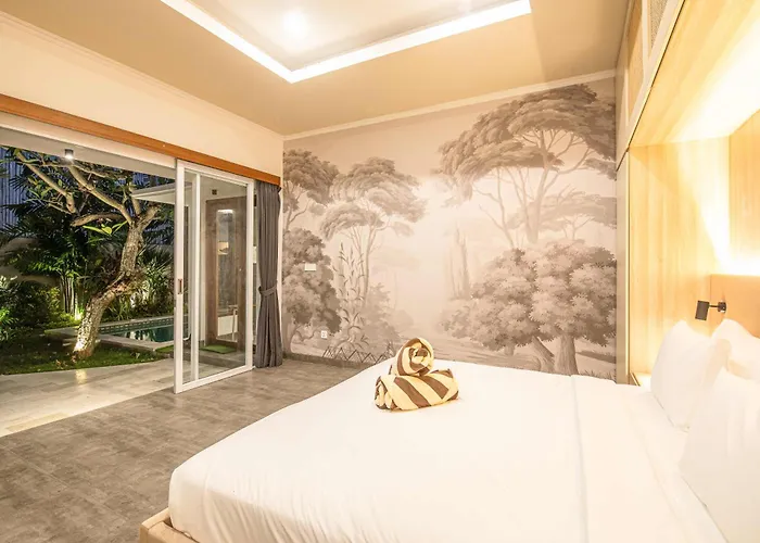 Elegant 3br Oasis In The Heart Of