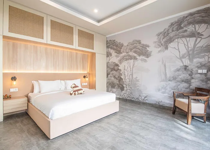 Elegant 3br Oasis In The Heart Of