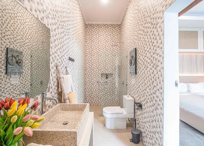 Elegant 3br Oasis In The Heart Of Ferienhaus Seminyak